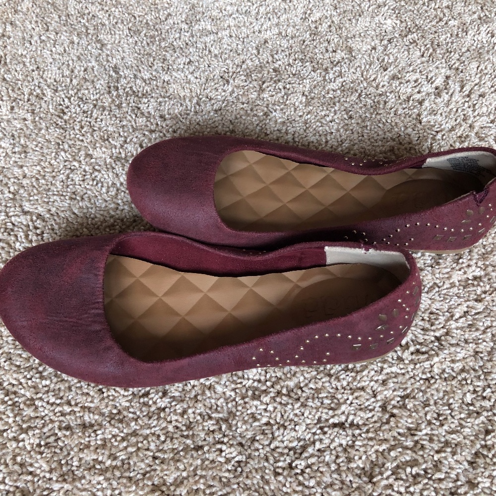 Maroon Flats